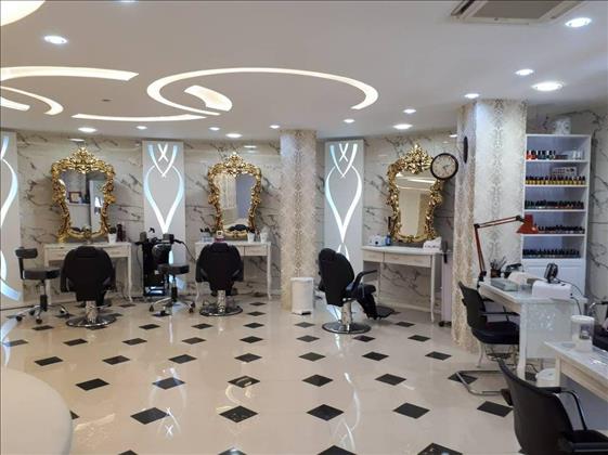 سالن زیبایی آرمانی