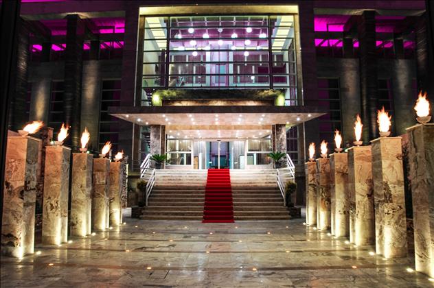 باغ تالار مجلل رویای مدرن 