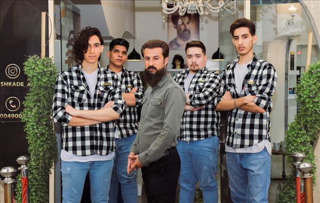 سالن مردانه آلما