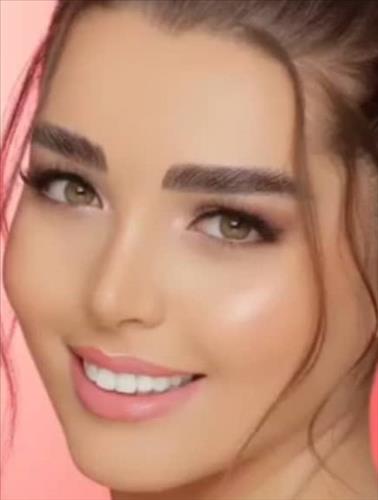 سالن زیبایی برگ سرخ 