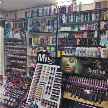 فروشگاه لوازم آرایشی بزک