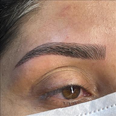 میکروبلیدینگ منیره رضاپور 5