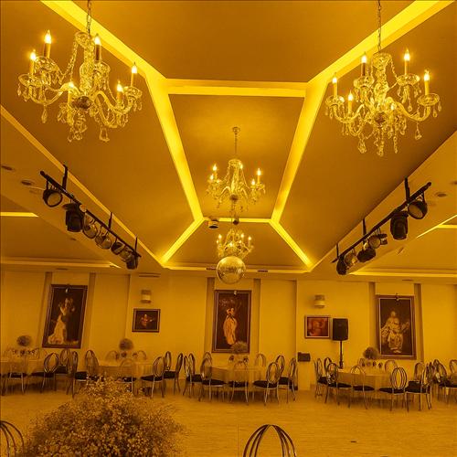 تالار رویال سنتر