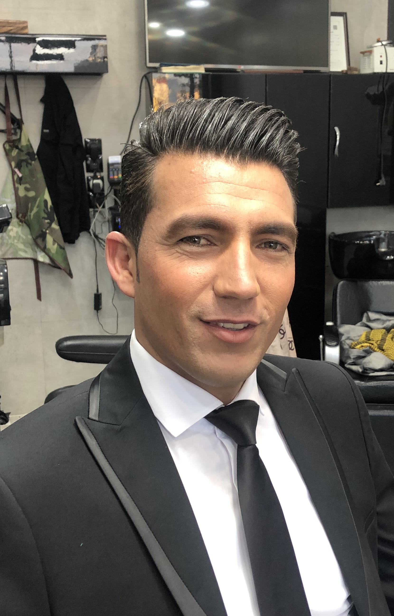 آرایشگاه داماد آرایشگاه داماد