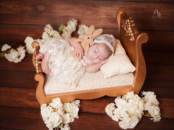 آتلیه تخصصی نوزاد و بارداری نیوبرن