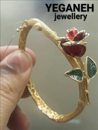 طلا و جواهرات یگانه