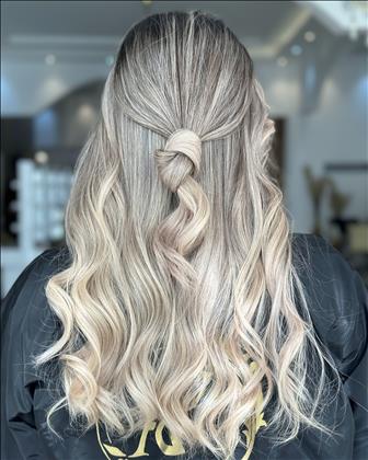 آموزشگاه و زیبایی مرجان یونسی آموزشگاه و زیبایی مرجان یونسی