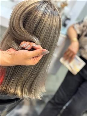آرایشگاه زنانه