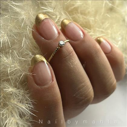 خدمات کاشت ناخن مهلا عبداللهی 