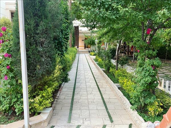 باغ تالار باربد