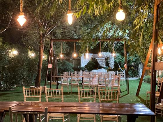 باغ تالار آناهیتا