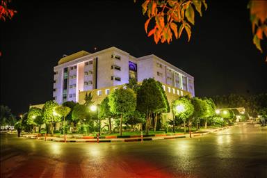 تالار و هتل پردیسان 18