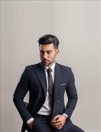 اقای ارایشگر