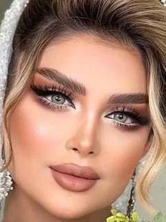 سالن عروس و زیبایی حلی رز