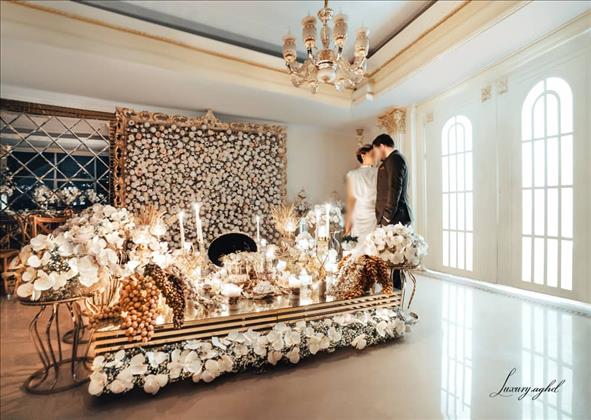 مجموعه عقد لاکچری