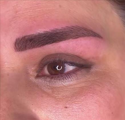 سالن زیبایی گیس گلابتون تخصص ص