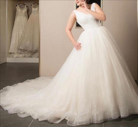 مزون لباس عروس مهشاد