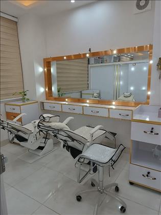 سالن زیبایی آس