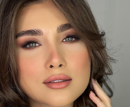 میکاپ نادیا  علیزاده 