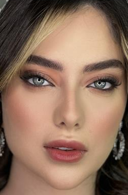 میکاپ نادیا  علیزاده  4