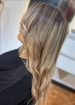 سالن زیبایی گیسو