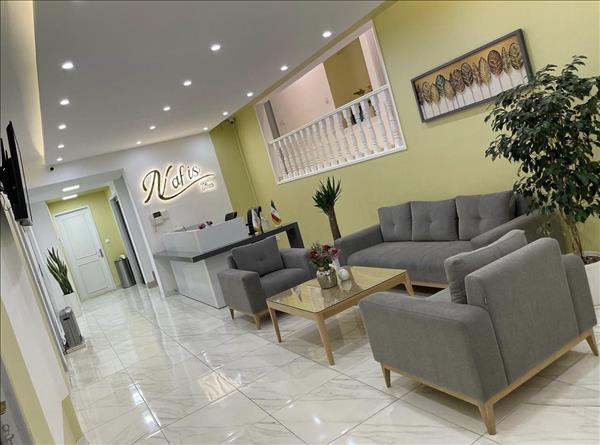 کلینیک نفیس طلایی