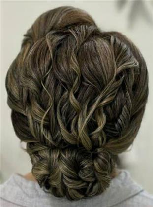 سالن زیبایی نورا