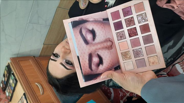 سالن و اموزشگاه بانوی شرقی