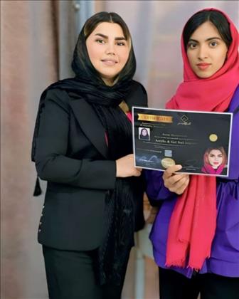 آکادمی ناخن زهرا محمدی