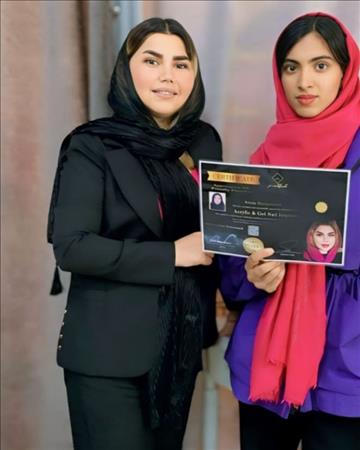 آکادمی ناخن زهرا محمدی