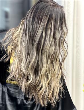 آرایشگاه زنانه