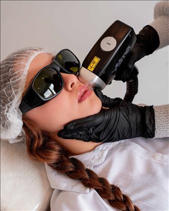 کلینیک ماهک 