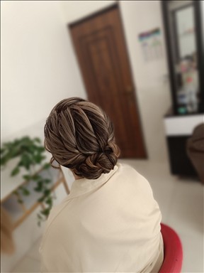 آرایشگاه زنانه