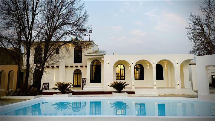 سالن عقد لنا