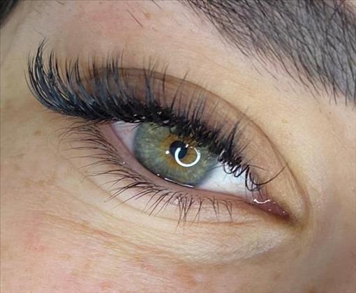 سالن زیبایی خاطره 