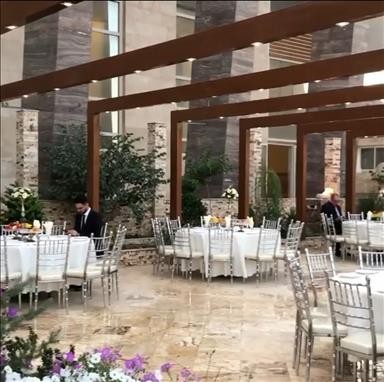 مجموعه تالارها و باغسرای مهدیس 16