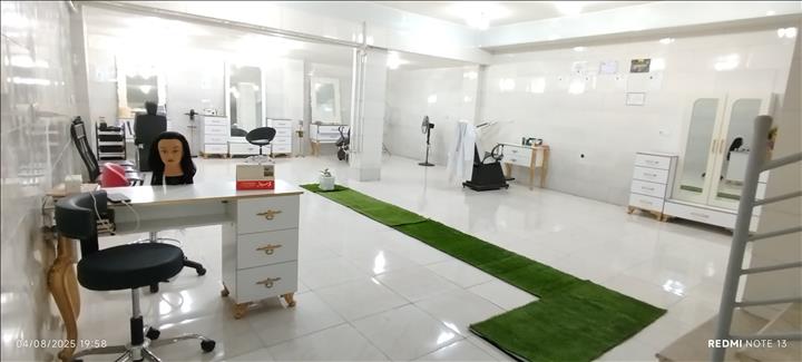 سالن زیبایی اریس