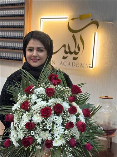 آکادمی مژه وناخن آیلین