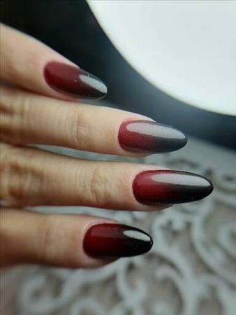 کاشت ناخن مژگان