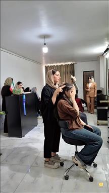 سالن زیبایی نایاب ( جشنواره شهریور ) در همدان